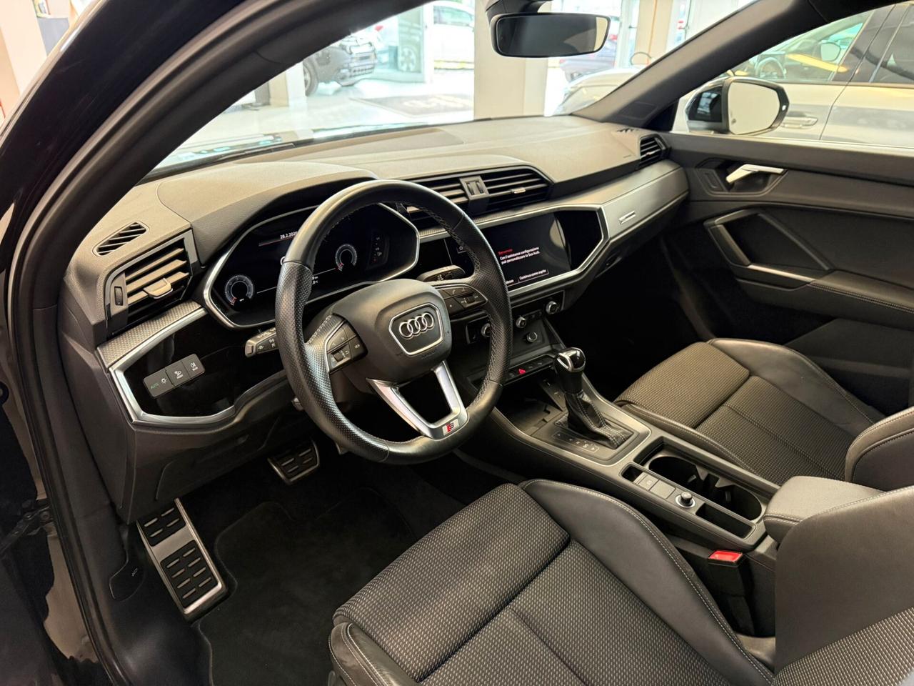 Audi Q3 35 TDI S tronic line edition