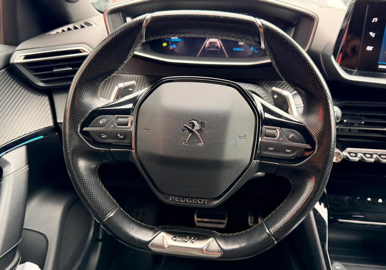 Peugeot 2008 PureTech 130 S&S EAT8 Allure