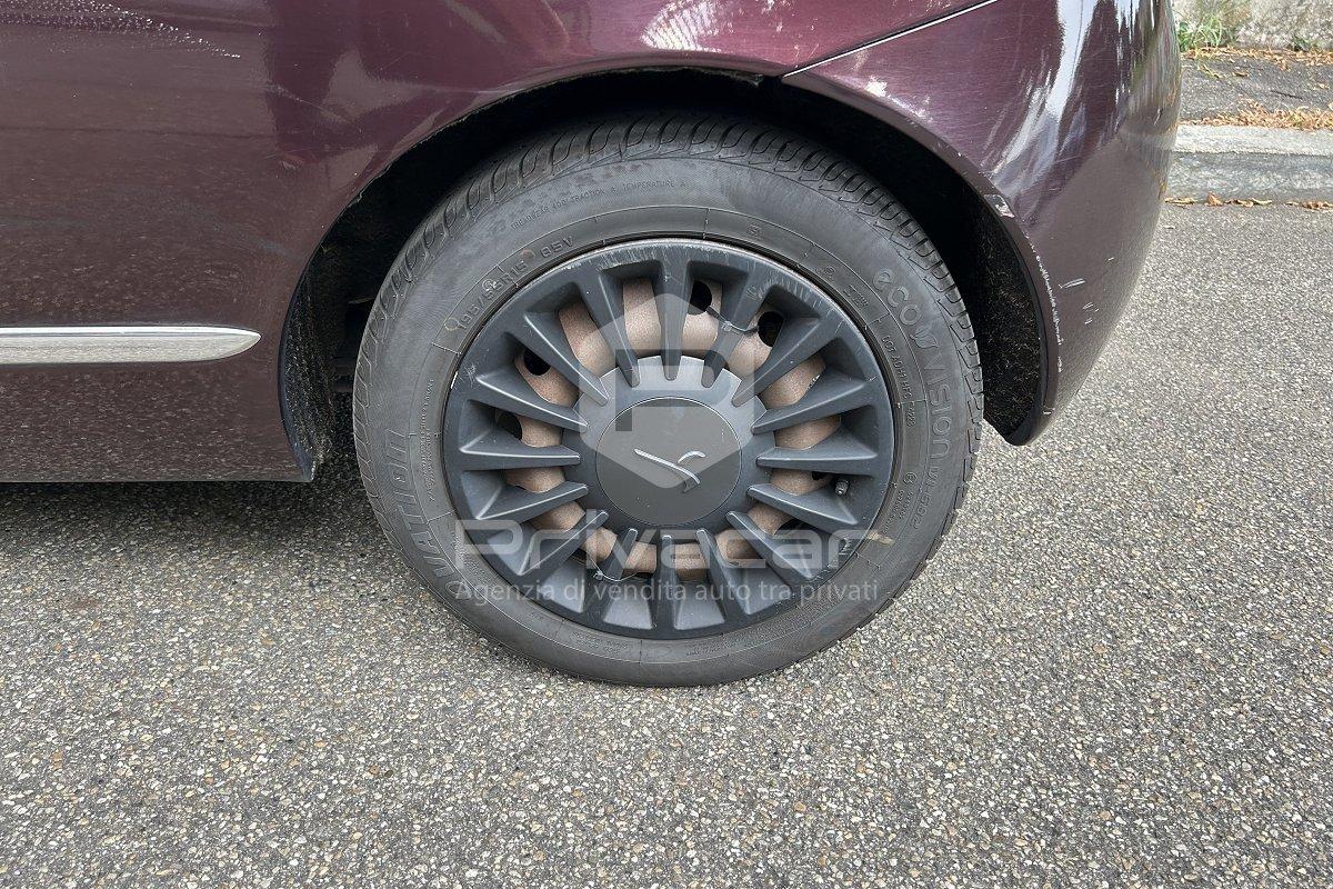 LANCIA Ypsilon 1.3 MJT 75 CV Modamilano