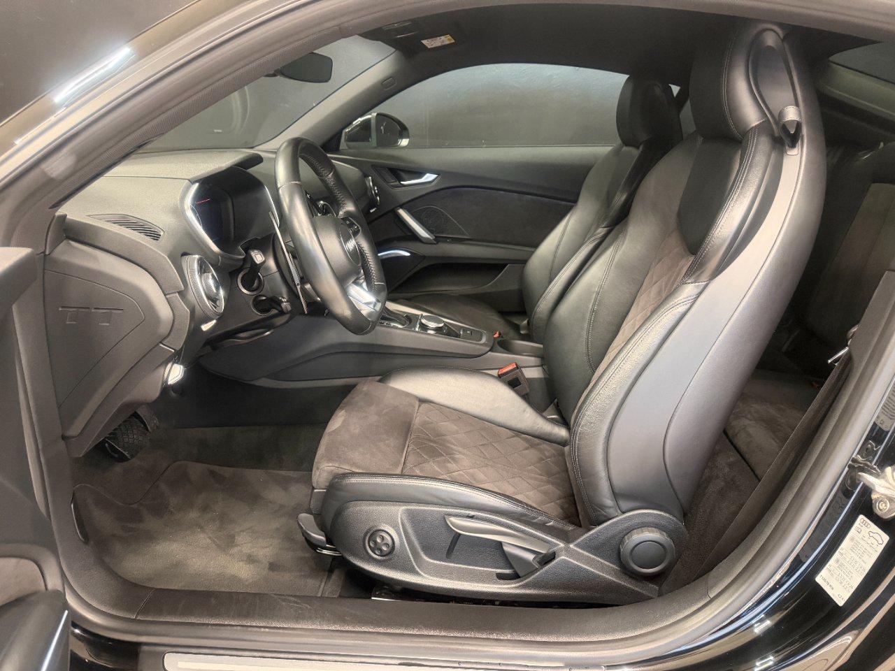 Audi TT Coupe 2.0 tfsi S line quattro s-tronic