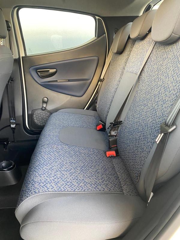 Lancia Ypsilon 1.0 firefly hybrid Gold s&s 70cv 5p.ti