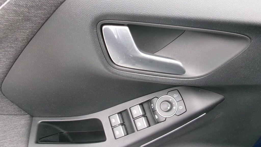 Ford Puma 1.0 EcoBoost Hybrid Titanium