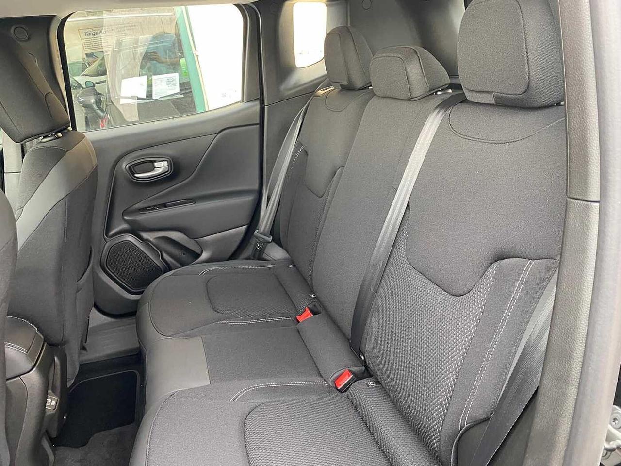 Jeep Renegade 1.5 Turbo T4 MHEV Altitude