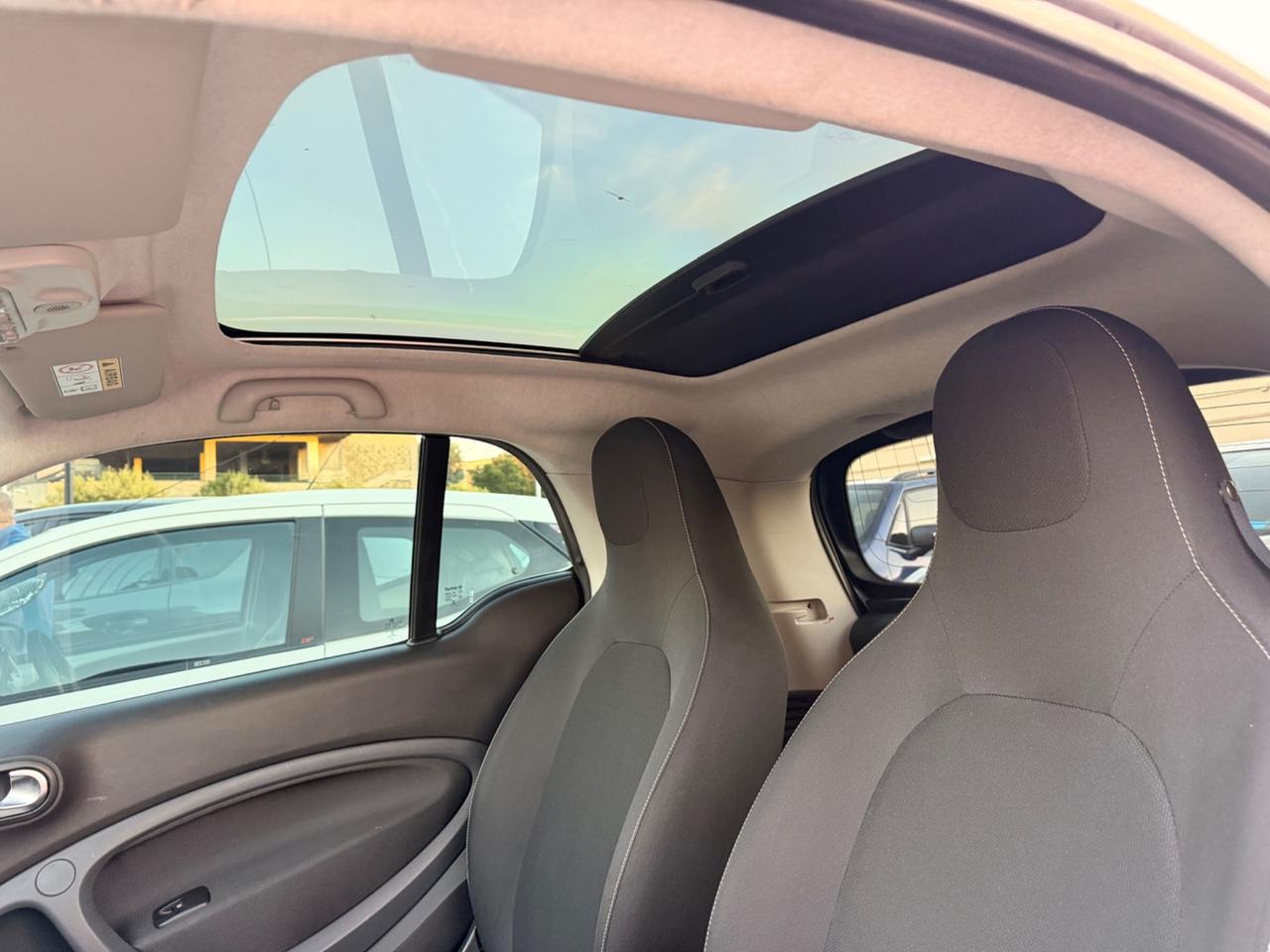 Smart ForTwo 70 1.0 twinamic Super Passion NAVI RETROCAMERA
