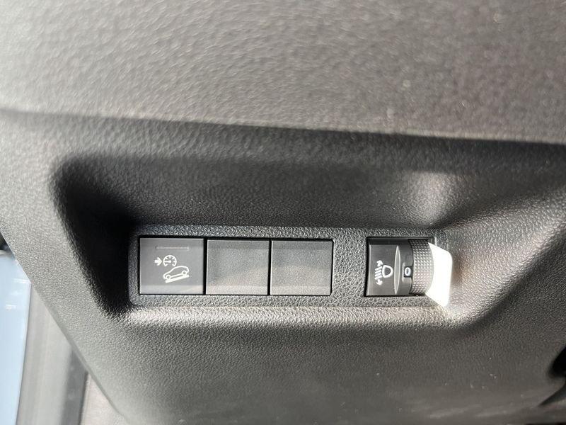 Jeep Avenger 1.2 turbo e-hybrid mhev Summit 110cv