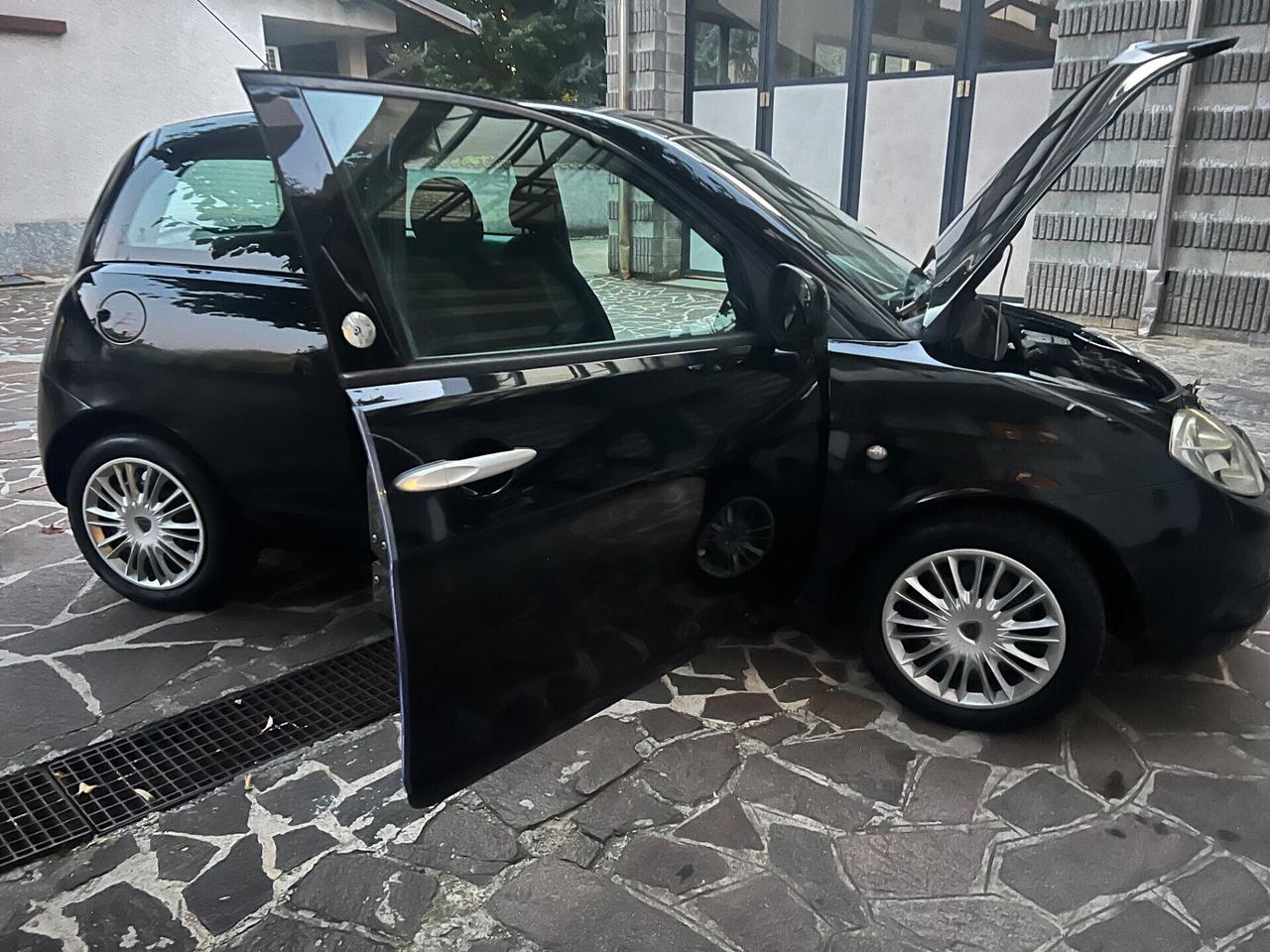 Lancia Ypsilon 1.4 Unyca Ecochic GPL