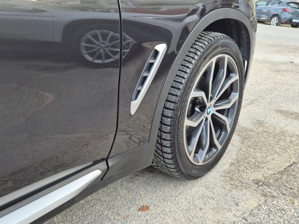Bmw X4 x-Drive 20d 48V CERCHI 20 LED CAMERA