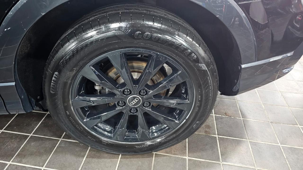 NUOVA AUDI Q3 SPORTBACK S-LINE EDITION 35 TDI 150CV S-TRONIC IDENTITY BLACK