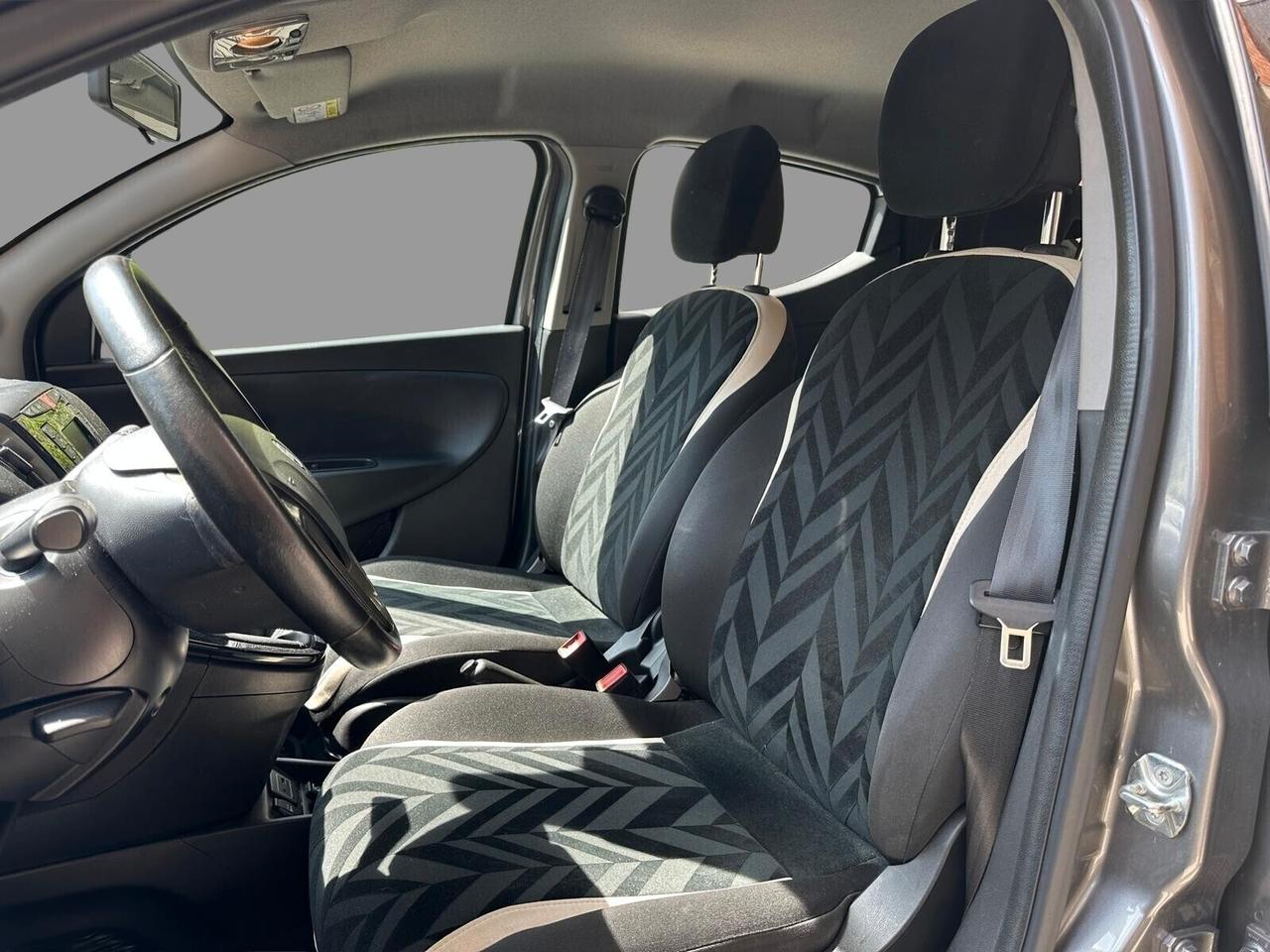 Lancia Ypsilon 1.2 69 CV 5 porte GPL Ecochic Gold