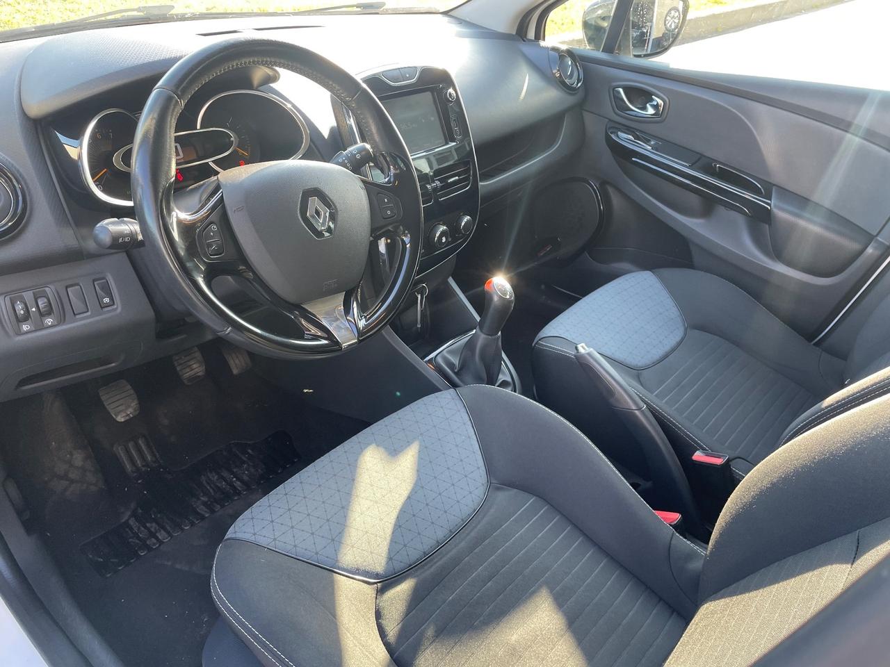 Renault Clio Neopatentati