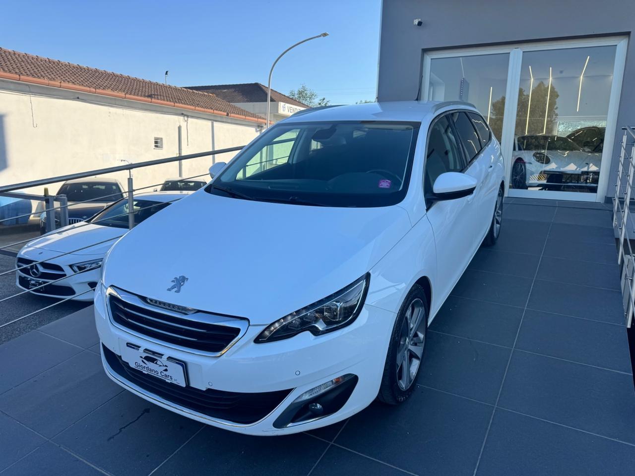 Peugeot 308 BlueHDi 120 S&S EAT6 SW Allure automatica in garanzia e