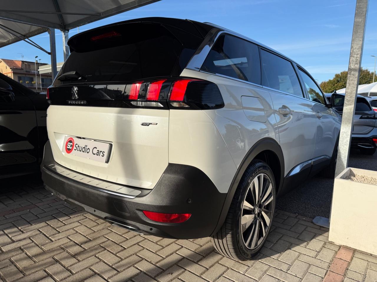 Peugeot 5008 BlueHDi 180 S&S EAT8 GT 7p