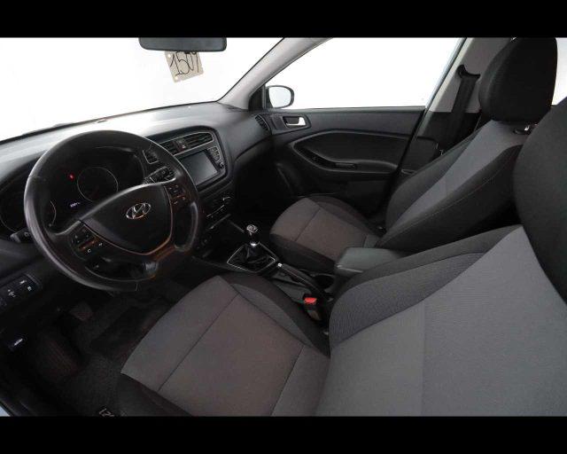 HYUNDAI i20 1.2 5 porte Connectline