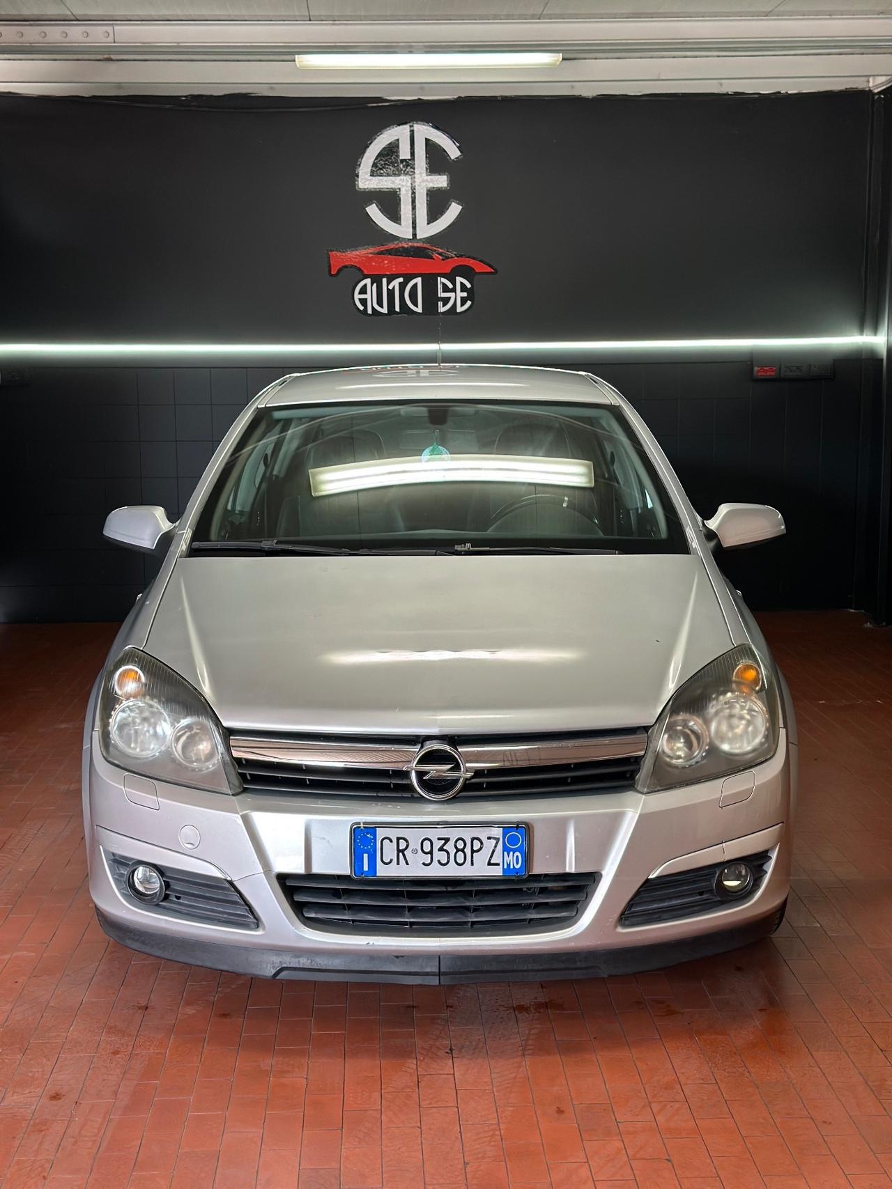 Opel Astra 1.4 BENZINA 2005