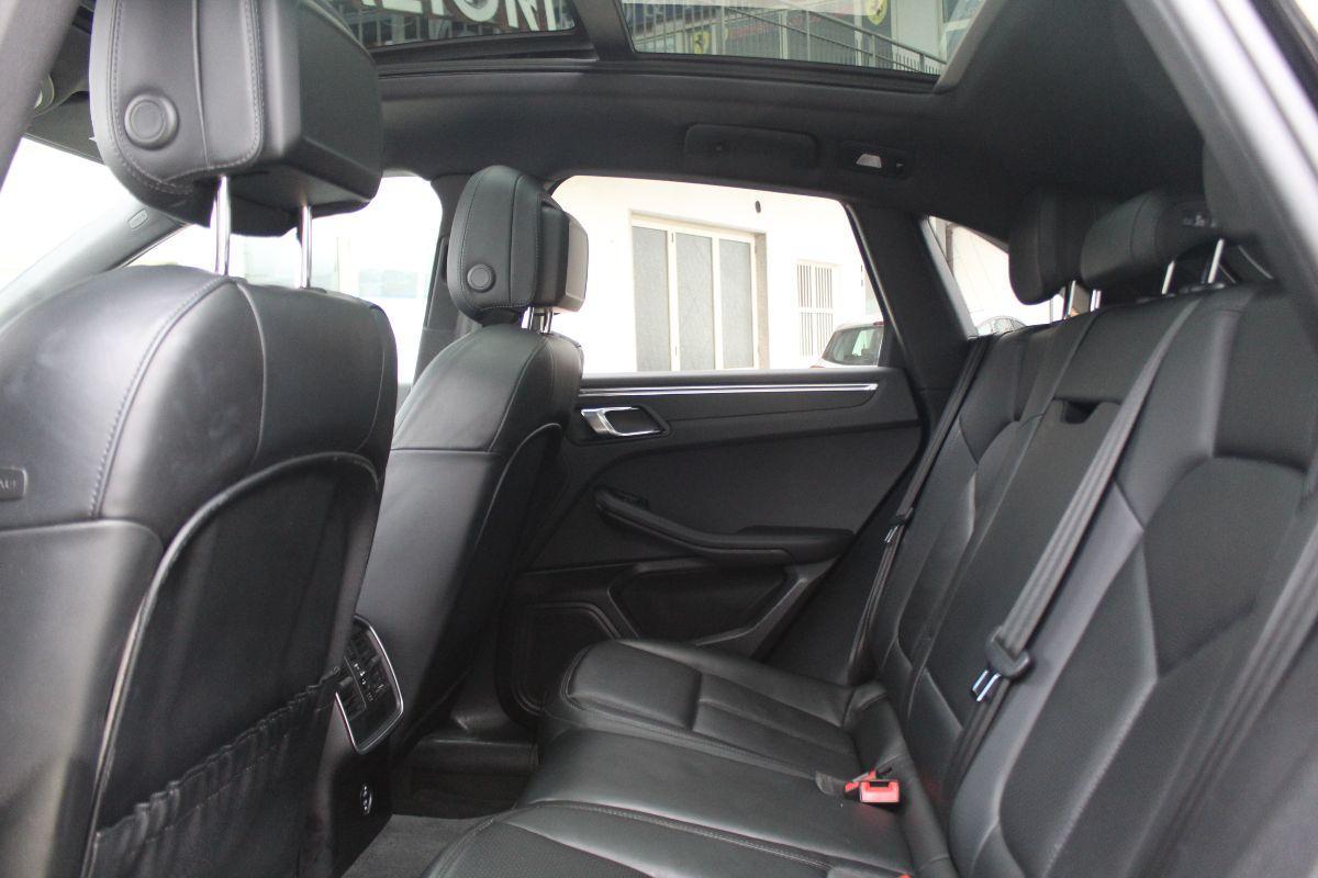 PORSCHE - Macan - 2.0 265cv Turbo