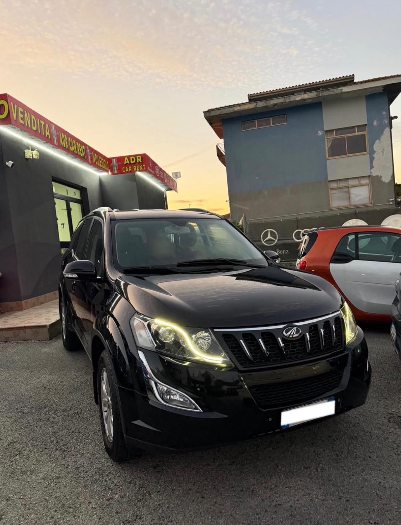 Mahindra XUV500 2.2 16V FWD W6
