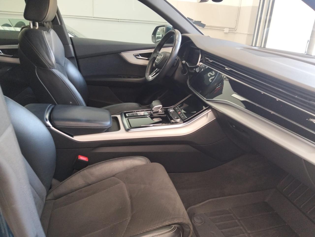 Audi Q8 45 TDI quattro tiptronic Sport