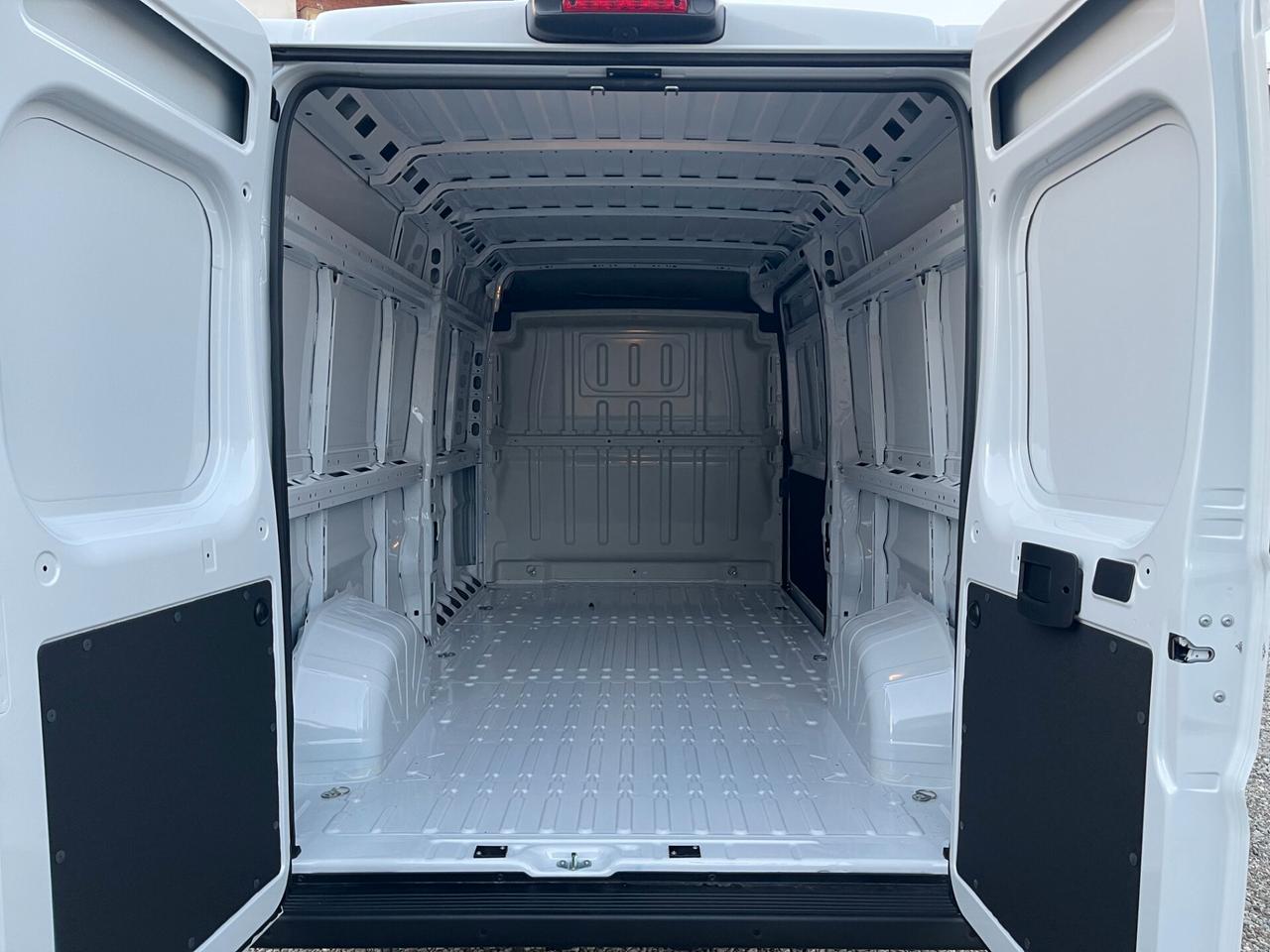 New FIAT Ducato 35 2.2 Mjt 140cv