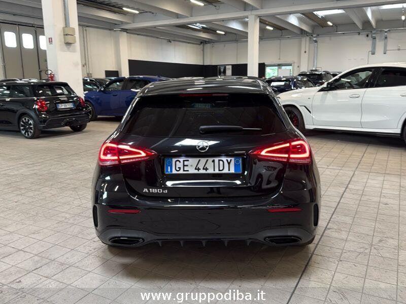 Mercedes-Benz Classe A - W177 2018 Diesel A 180 d Premium Night edition auto