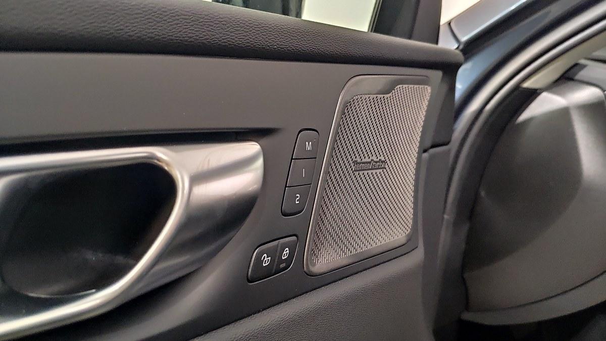 VOLVO Xc60 T6 Plug-In Hybrid Awd Automatico Plus Dark