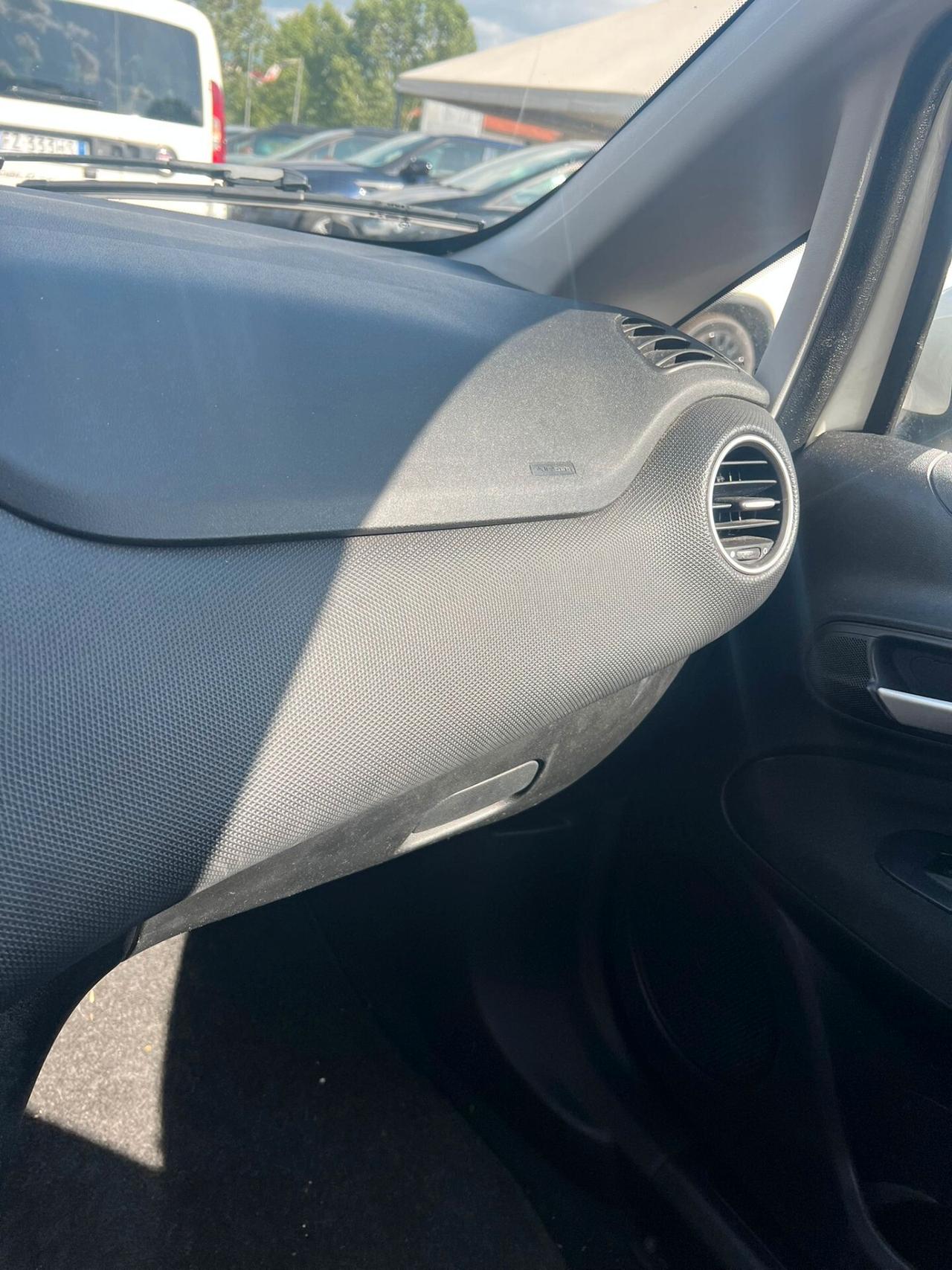 Fiat Punto 1.3 MJT II 75 CV 5 porte
