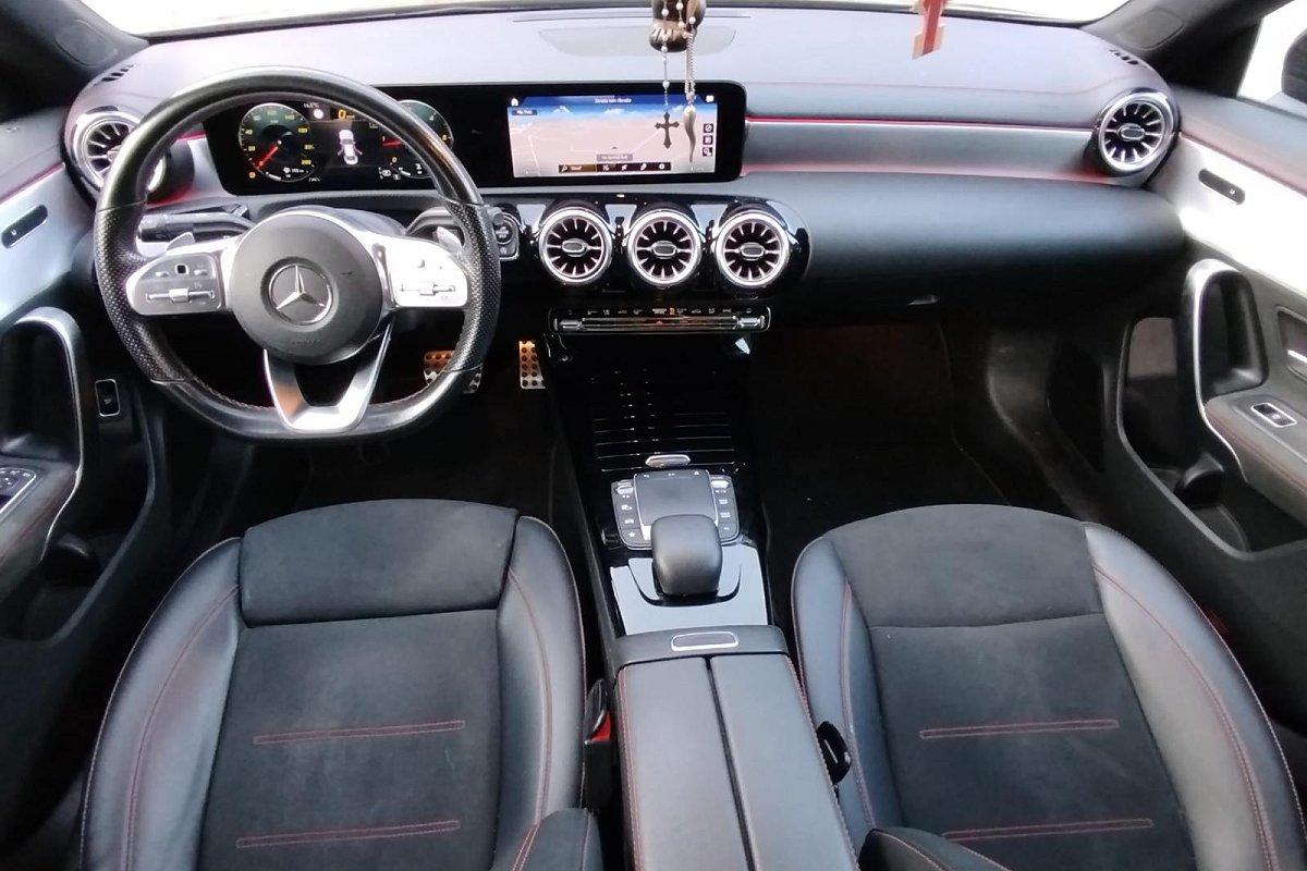 MERCEDES CLA 200 d Automatic Premium