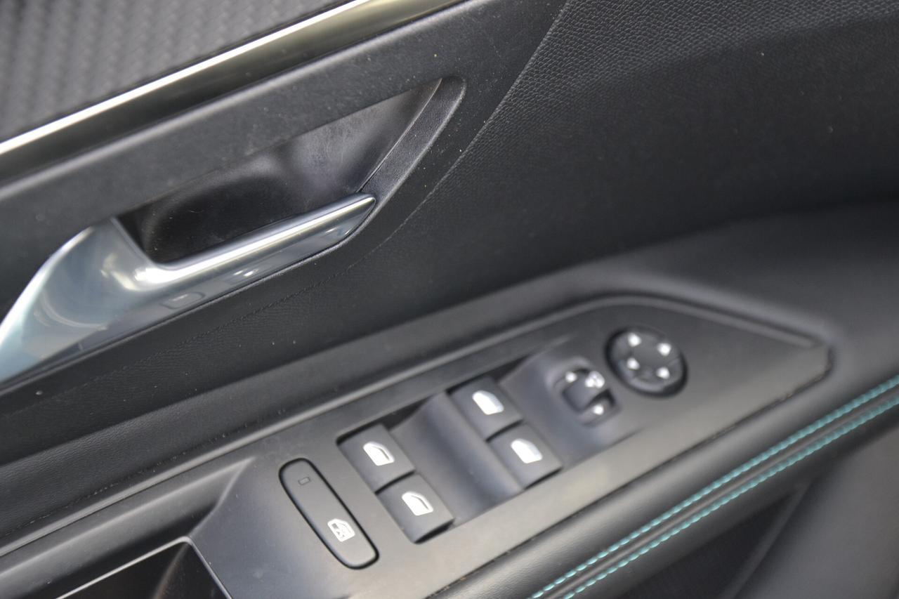 Peugeot 3008 1.5 HDi 130CV 6M ALLURE *KM29000**PREZZO VERO**