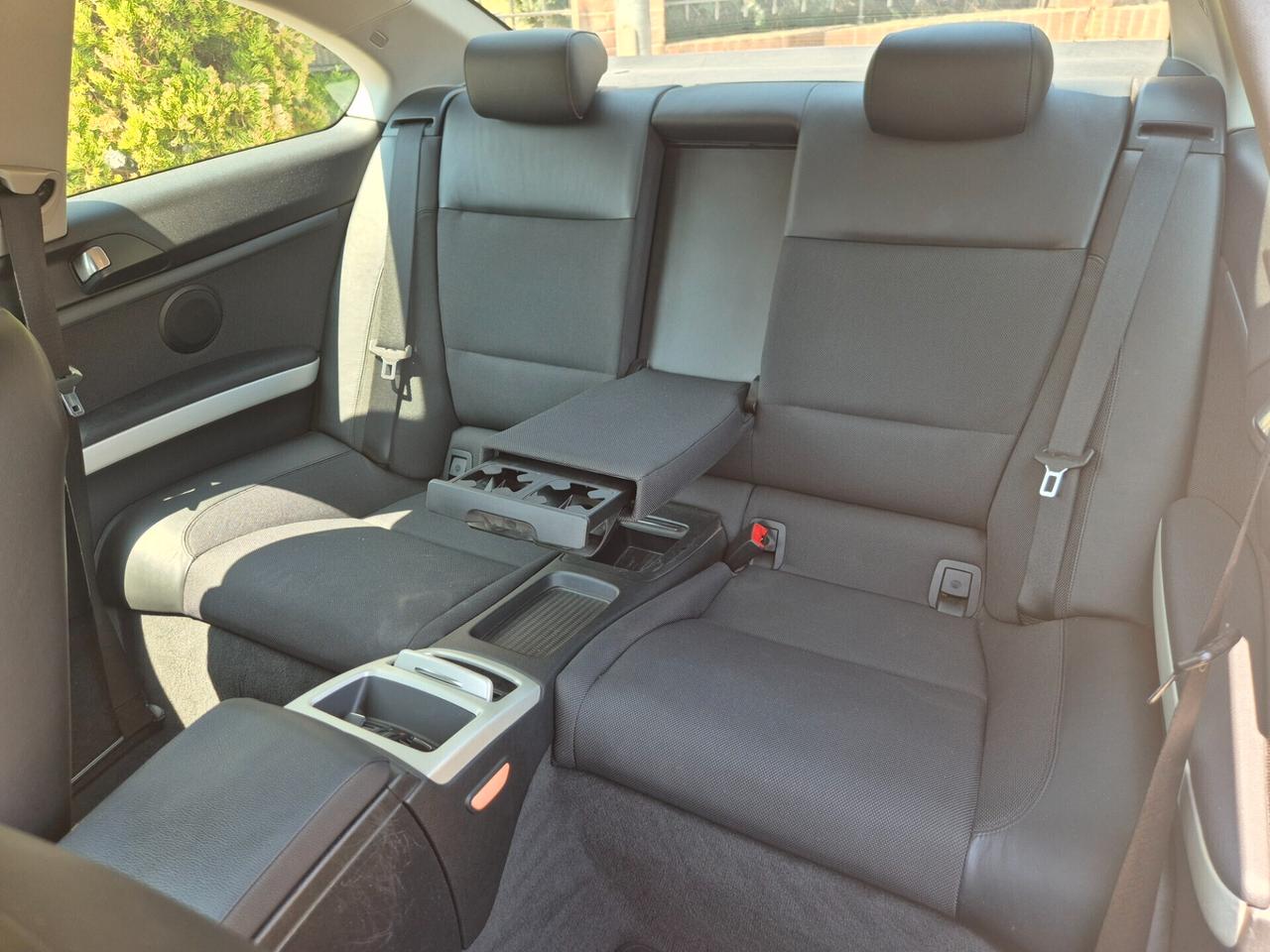 Bmw 320i -218CV Coupe' -AUTOMATICA-XENON-PELLE