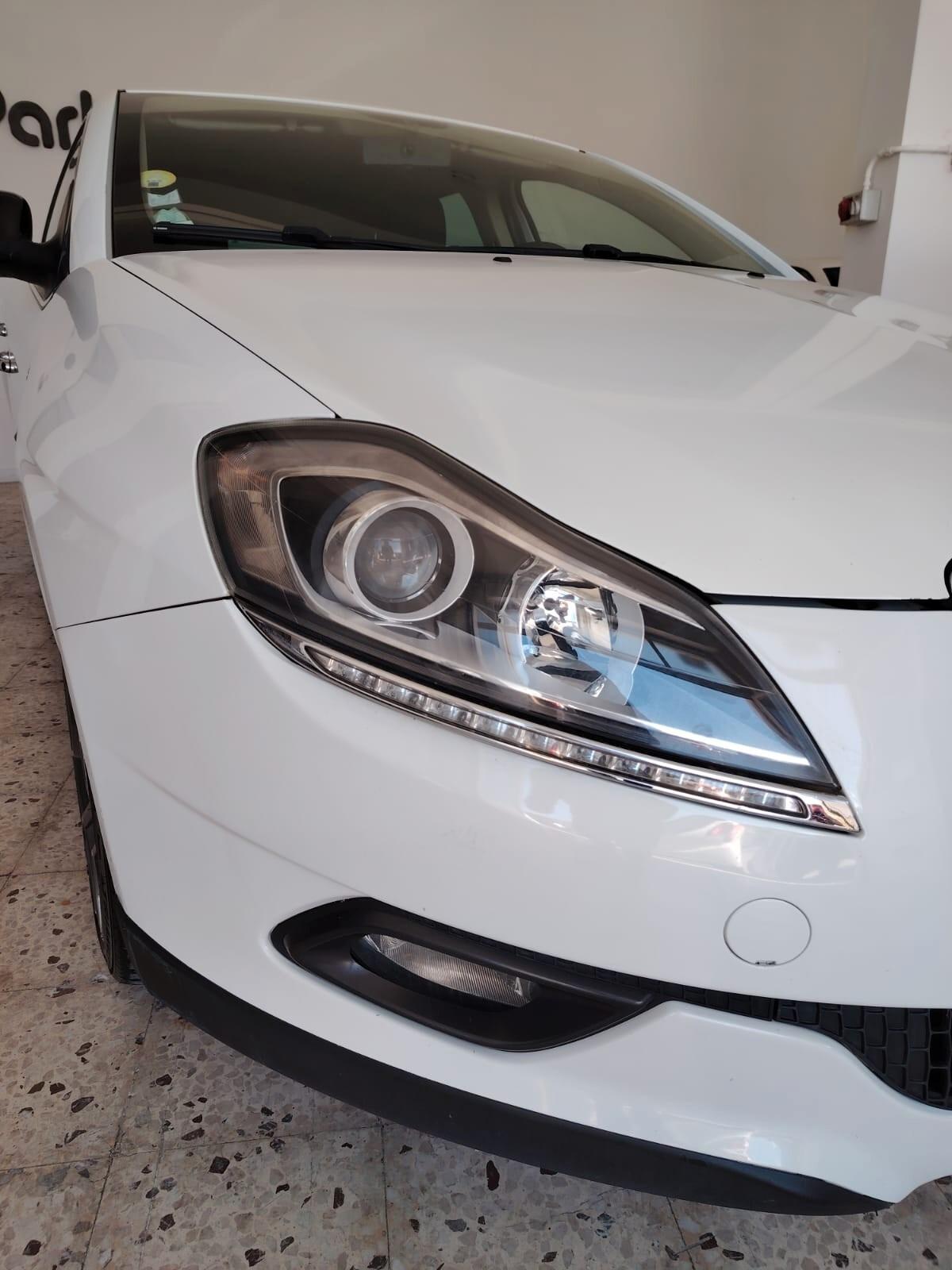 Lancia Delta 1.6 MJT DPF Silver 120 cv