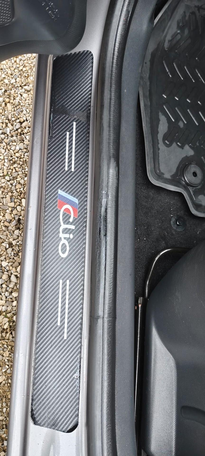 Renault Clio 1.2 75CV 5 porte Costume National