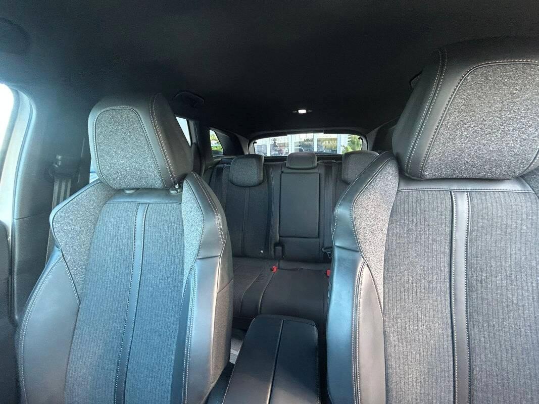 Peugeot 3008 1.5 bluehdi GT Line s&s 130cv eat8