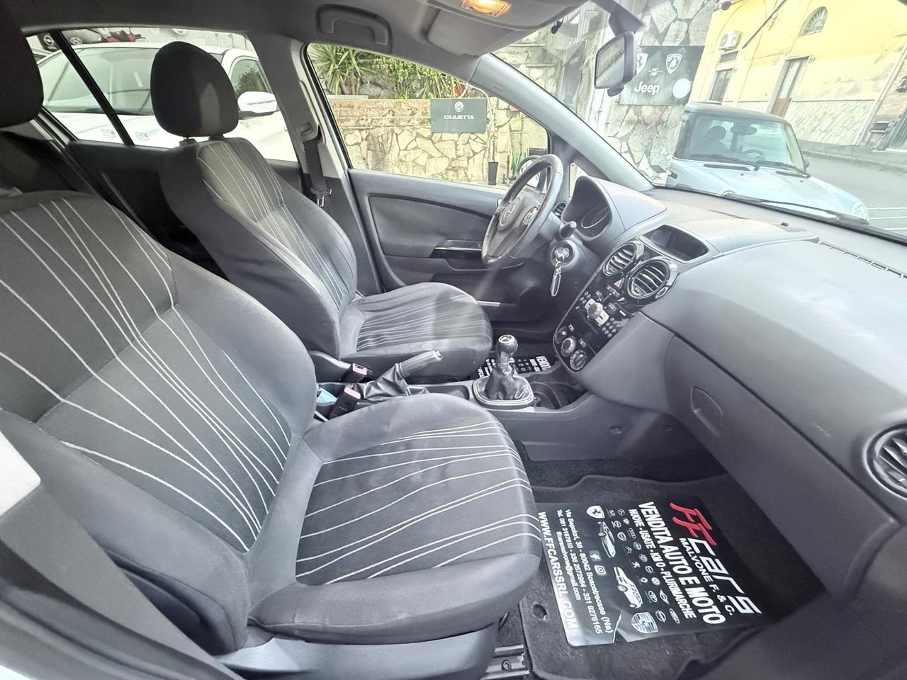 Opel Corsa 1.2 80CV 5 porte GPL-TECH Edition