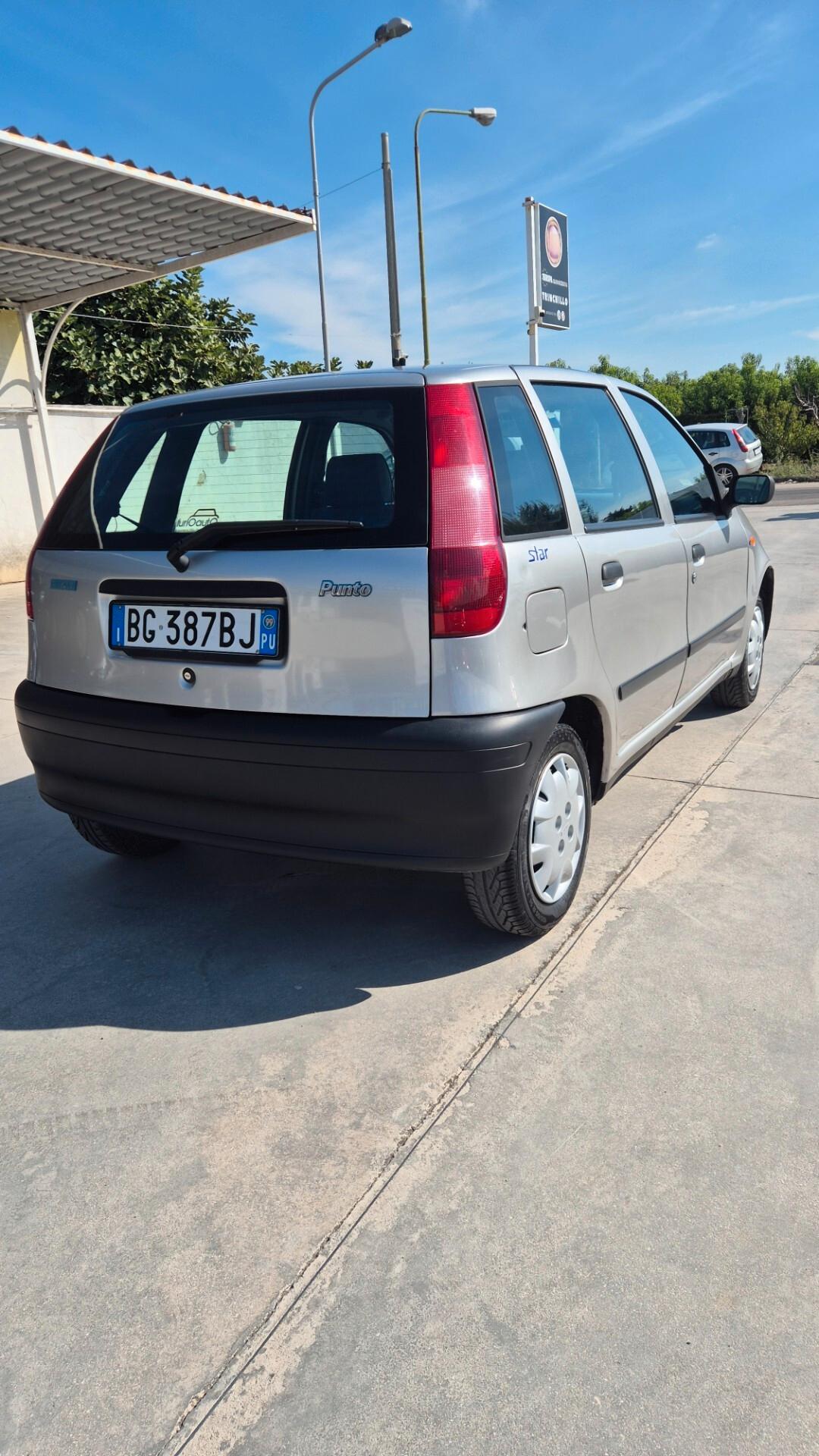 Fiat Punto 1.2i cat 5 porte SX