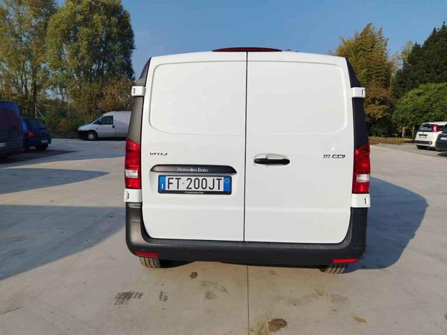 MERCEDES-BENZ VITO 111 CDI