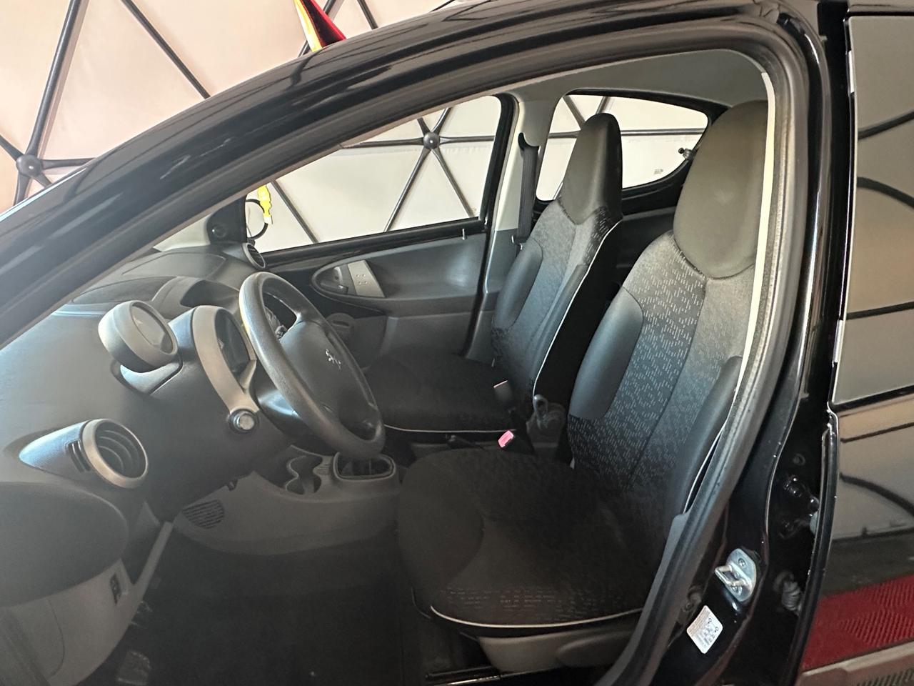 Peugeot 107 1.4 HDi 5p. Sweet Years