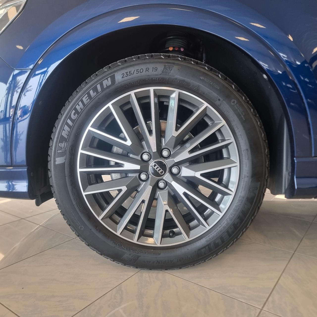 AUDI Q3 S-Line 2.0 TDI 35 150cv S-tronic Euro 6D
