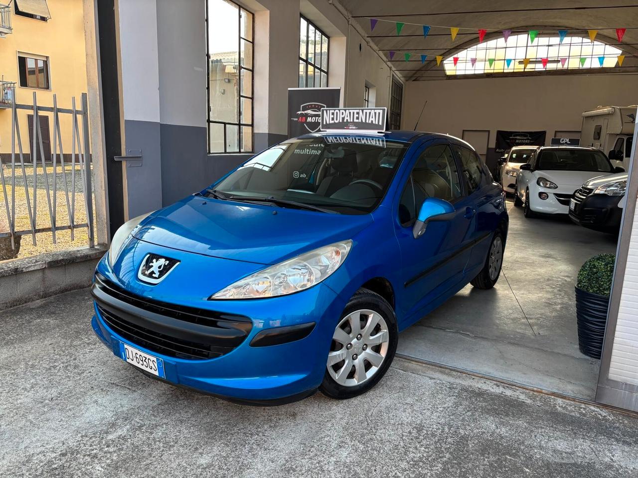 Peugeot 207 1.4 HDi 70CV