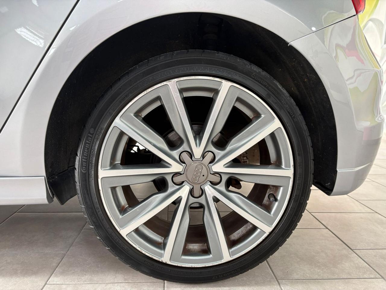 Audi A1 1.2 TFSI S line edition plus