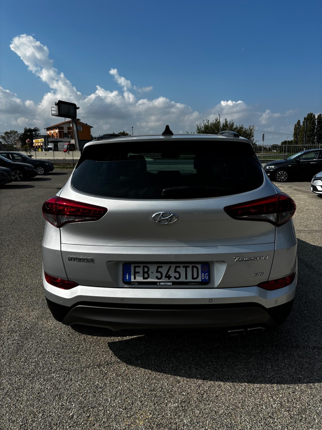 Hyundai Tucson 2.0 CRDi 4WD aut. XPossible - 2015