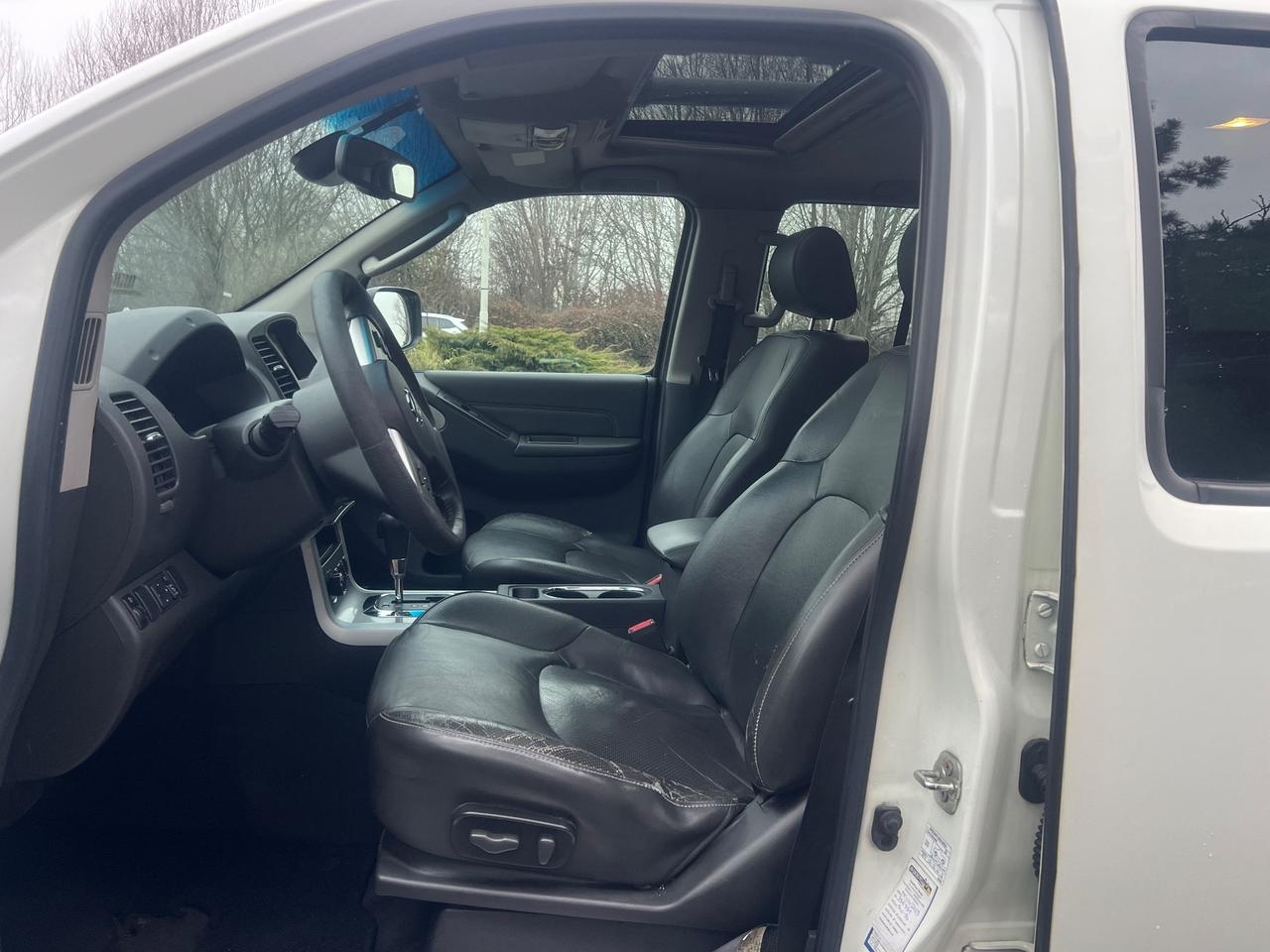 Nissan Navara 3.0 dCi 4 porte Double Cab LE V6