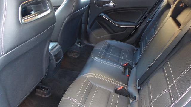 MERCEDES-BENZ A 180 Sport