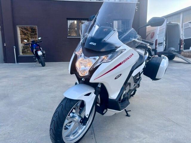 Honda Integra 700 DCT - ABS