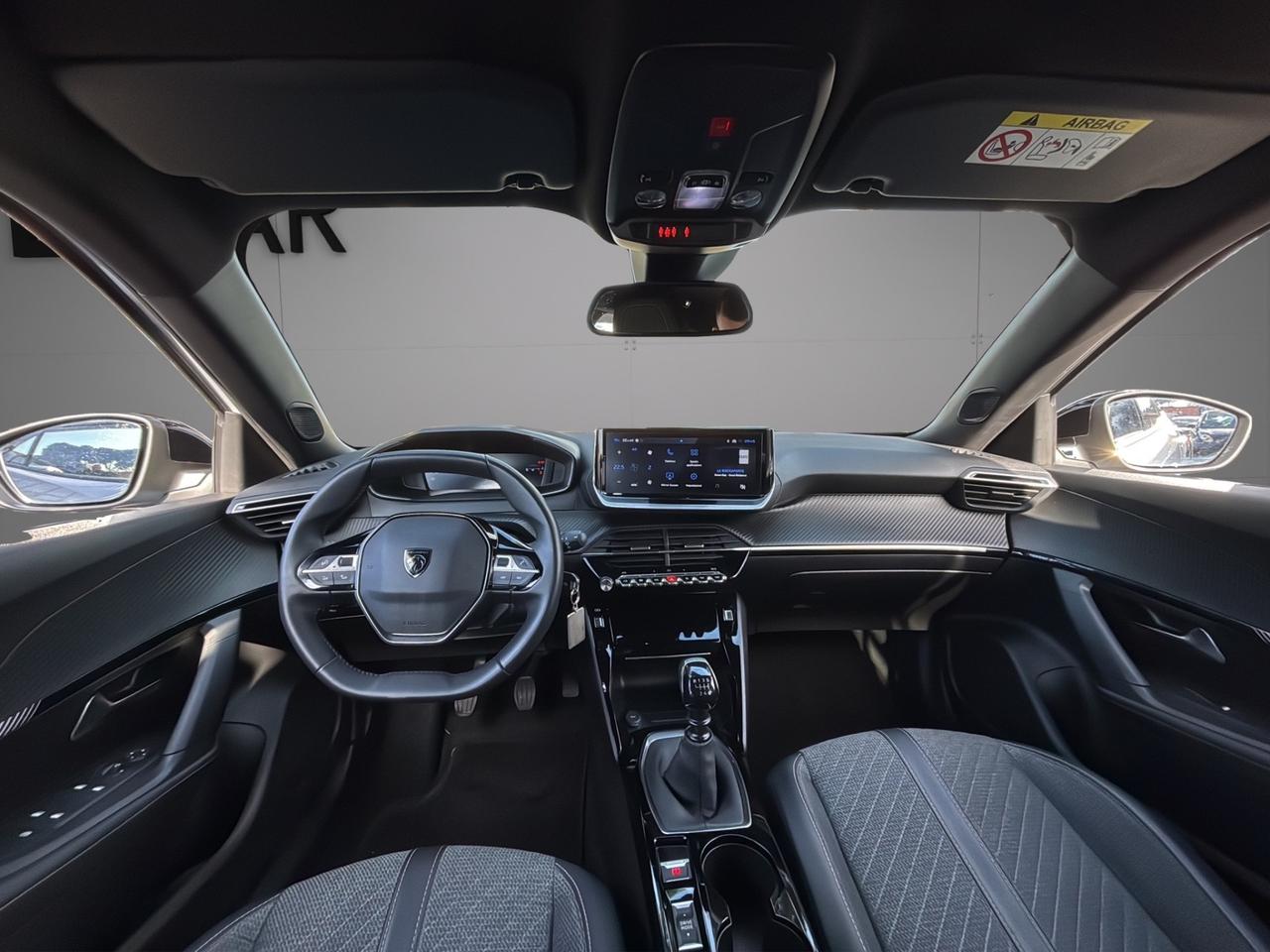 Peugeot - 2008 PureTech Allure - Unipro