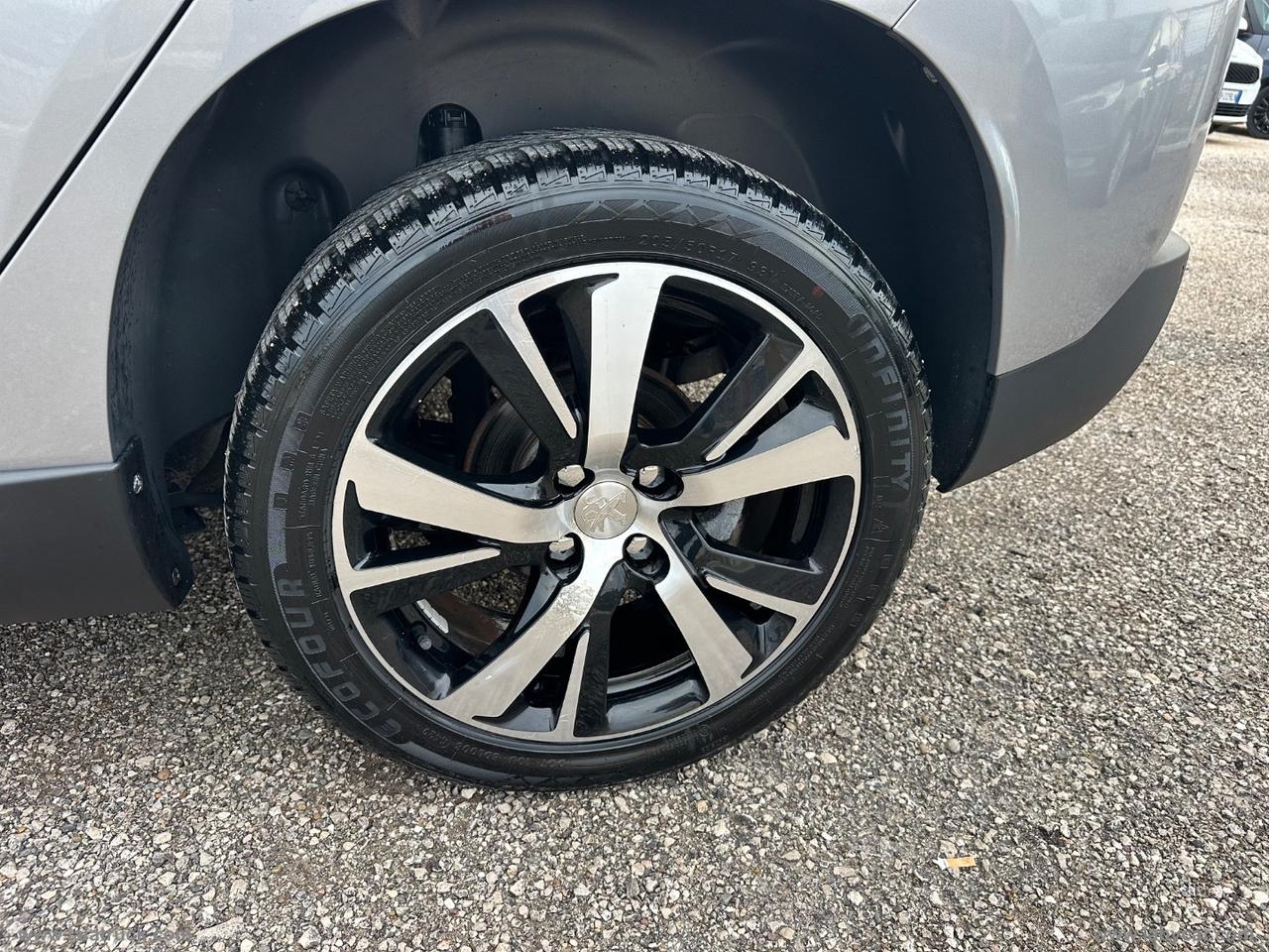 PEUGEOT 2008 BlueHDi 120 S&S GT Line