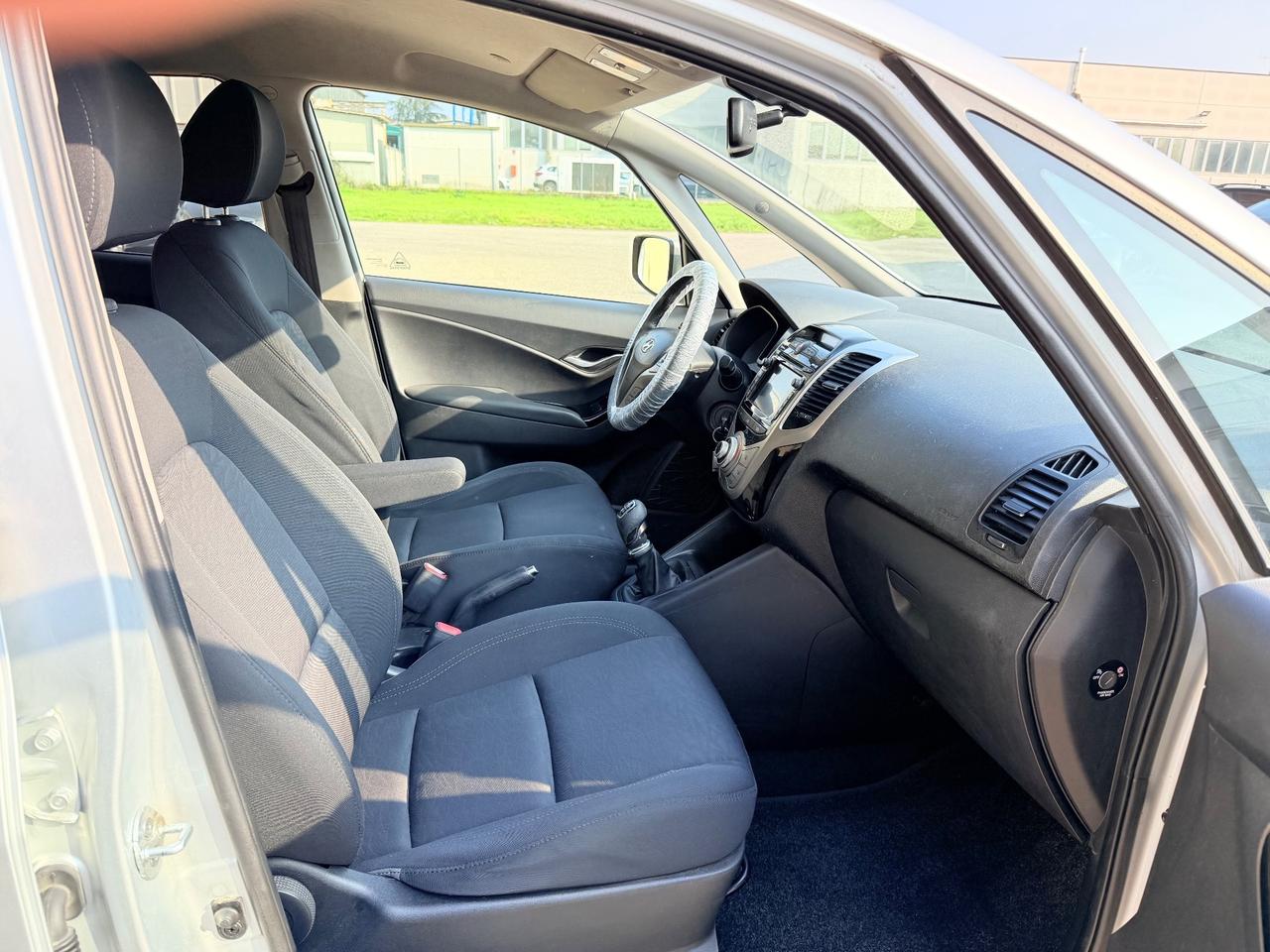 Hyundai iX20 1.4 CRDI 90 CV Style 2013 Neopatentati