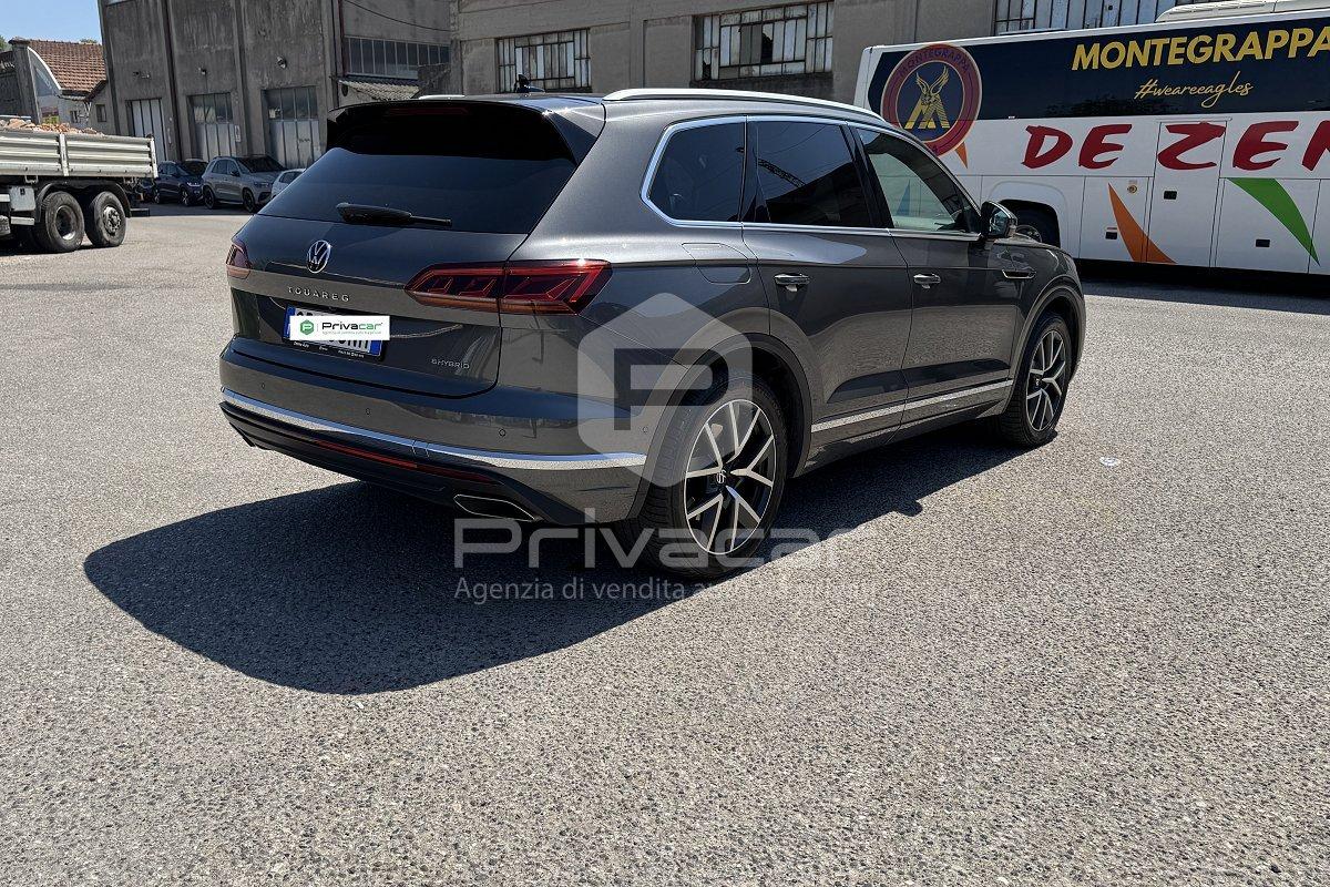 VOLKSWAGEN Touareg 3.0 V6 TSI eHybrid Elegance