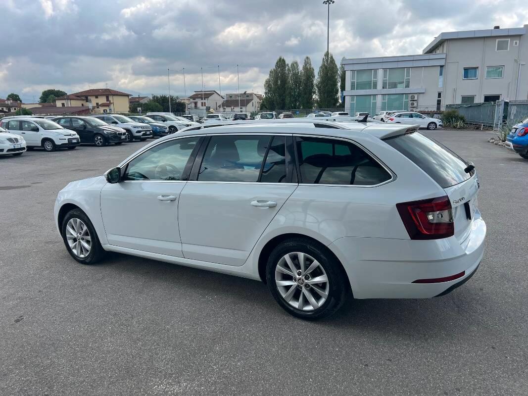 Skoda Octavia Wagon 1.5 g-tec Executive 130cv dsg