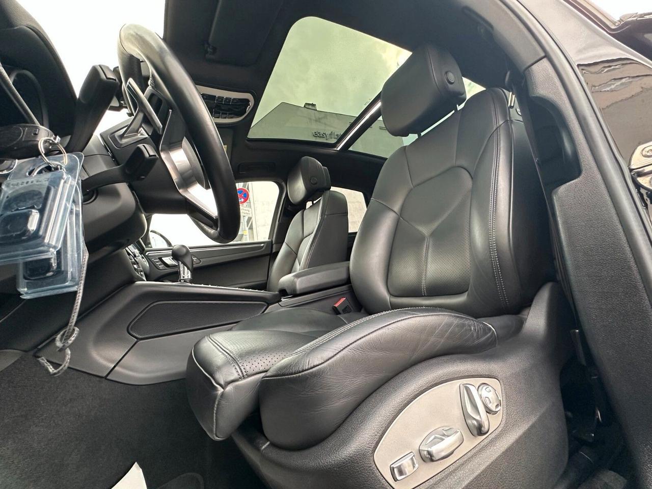 Porsche Macan 2.0 CERCHI TURBO 21/LED/PELLE/PANO