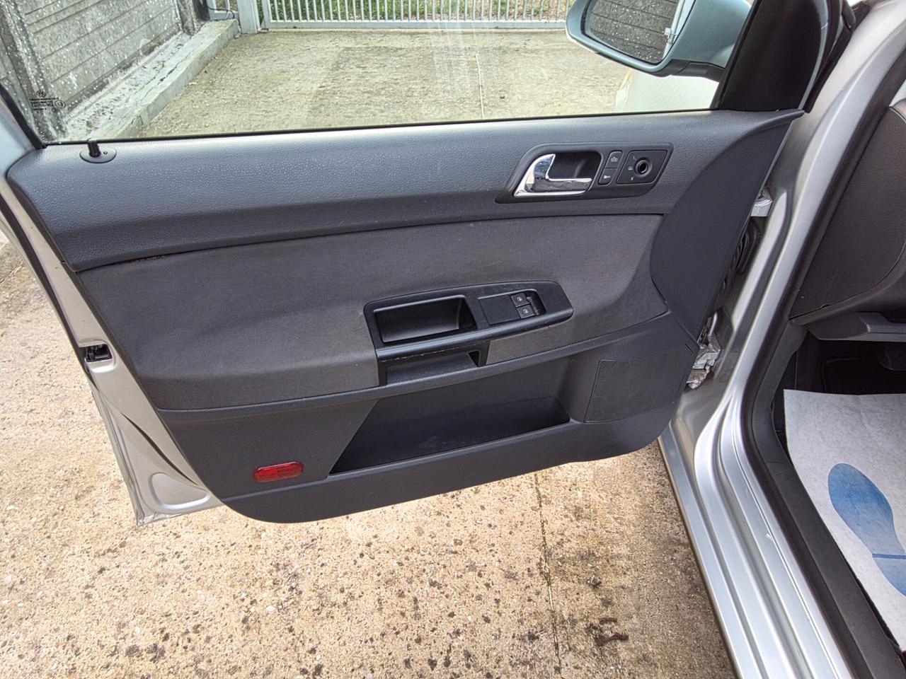 Volkswagen Polo 1.4/75CV 16V 5p. Comfortline