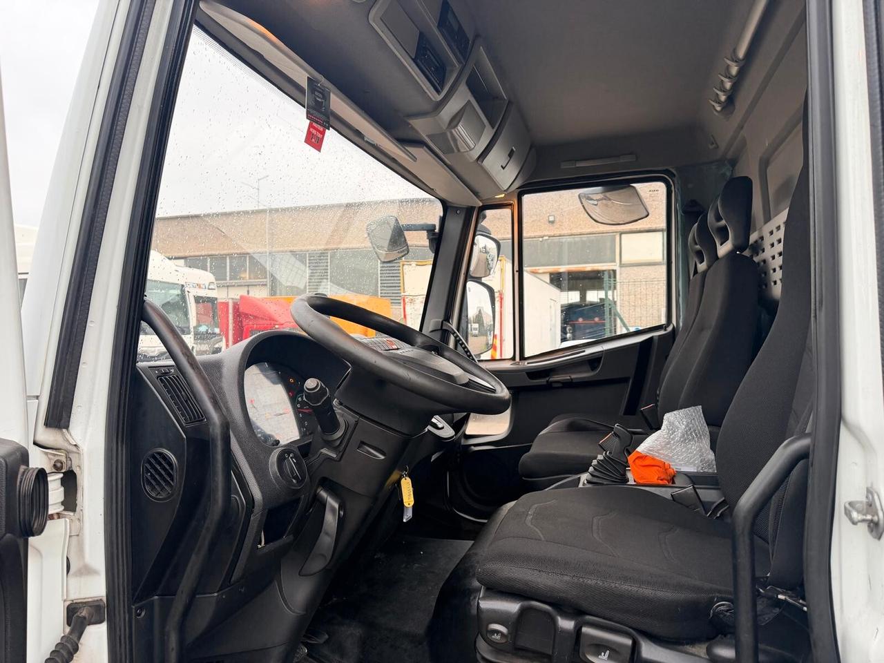 Iveco New Eurocargo 120-190 E6 8,5mt di cassone